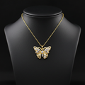 Collar mariposa dorado - variación 2